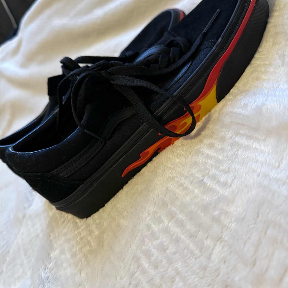 Flame VANS - Picture 4 of 7